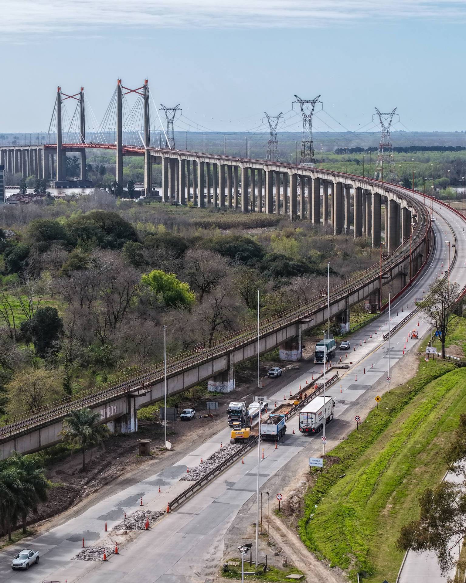 Obra en acceso al puente