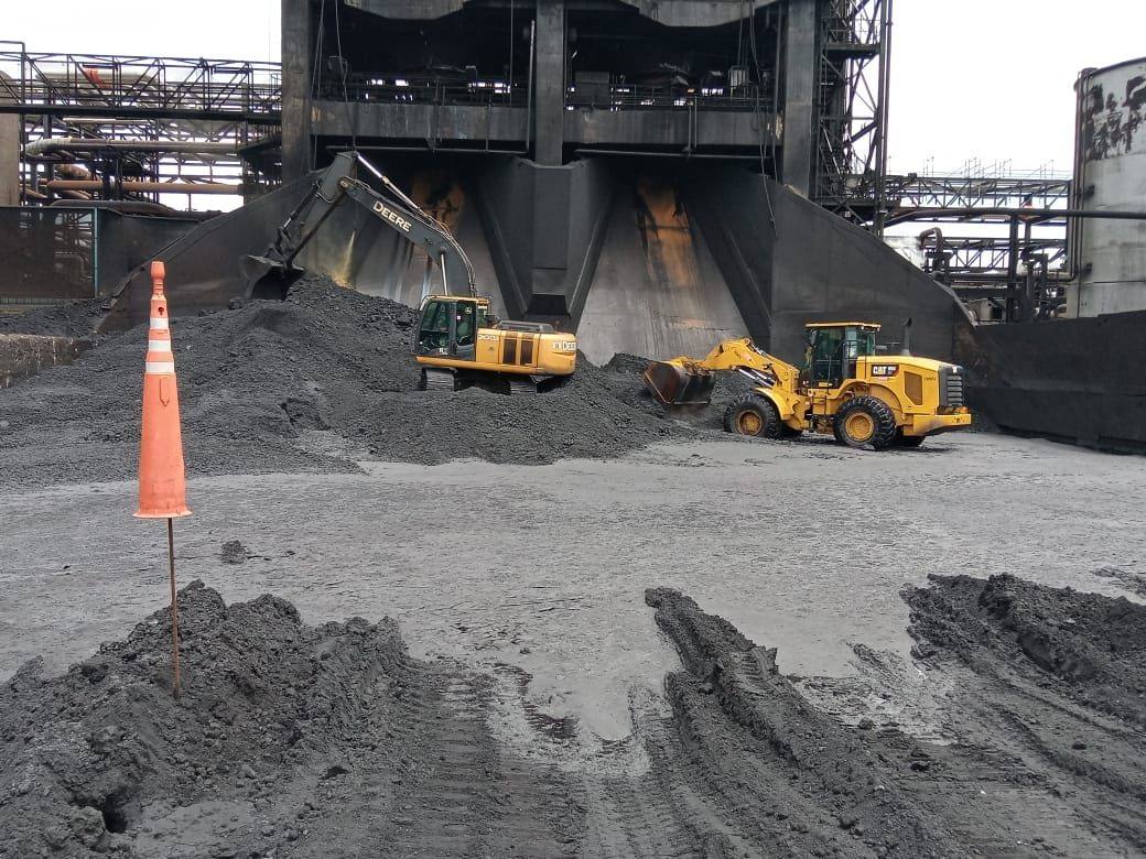 Carbón en refinería